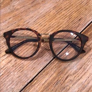 Quay On The Run Blue Light Glasses